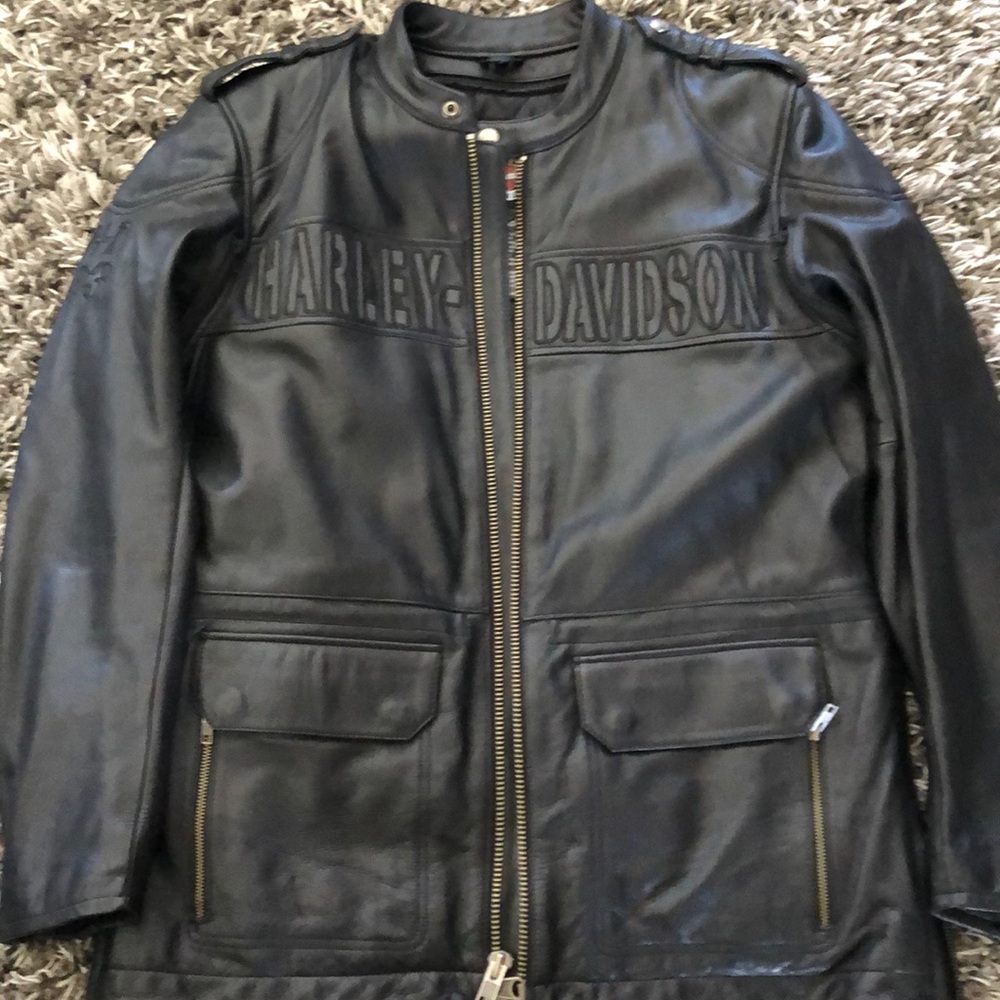 Men’s Harley Davidson leather jacket